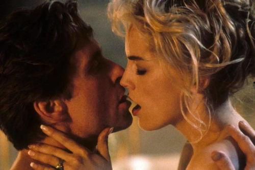 《致命情挑》在线播放,激情燃烧的禁忌之恋