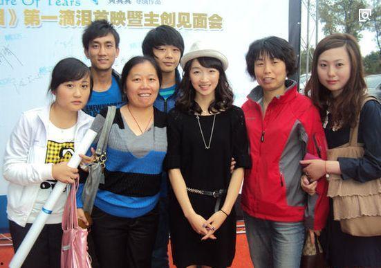 周冬雨与明星合影,星光熠熠瞬间曝光